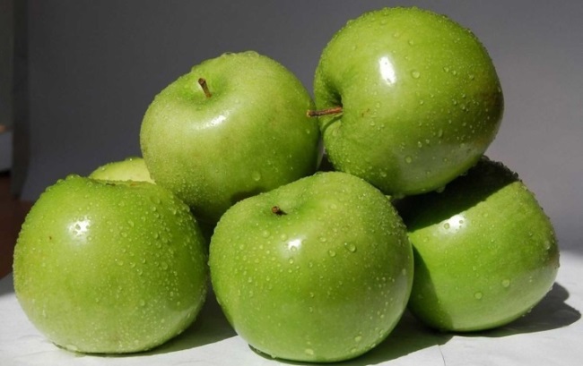 Польза сырых яблок